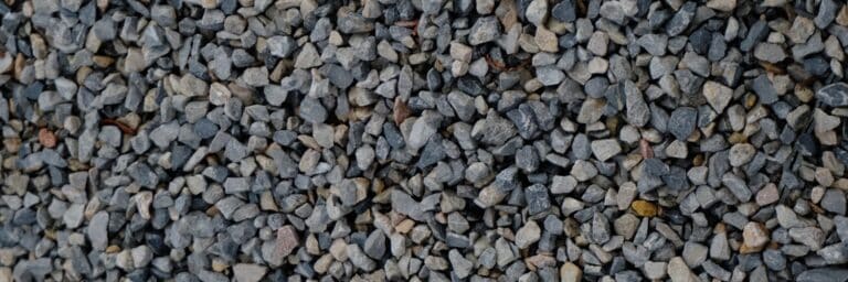 Najaarsstormen 2025 waarom grind nog altijd de meest betrouwbare ballast is op platte daken